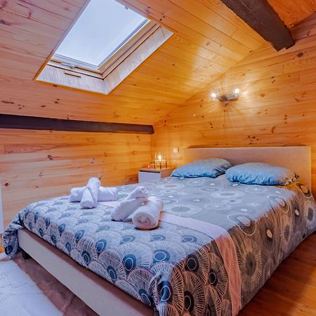 Le Chalet Saint-Pardoux-la-Rivière Extérieur photo
